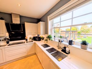 Photo 35- click for photo gallery